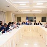 Venezuela moviliza su Armada ante despliegue militar de EEUU en el Caribe