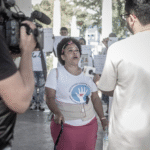 Defensa Civil en labores preventivas DN; evacúa personas en el Malecón por efectos de Tormenta Melissa