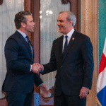 Ejército intercepta dos vehículos con 55 ciudadanos haitianos indocumentados en San Juan de la Maguana