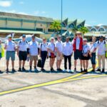 En despliegue a gran escala por aire, mar y tierra arrestan a cinco hombres e incautan 564 paquetes de presunta cocaína