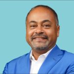 Luis Abinader presenta en París su plan anticorrupción