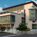 Especialistas abordan impacto de pantallas, redes de apoyo y terapias con animales en jornada sobre autismo con el CAID