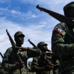 Realizan vigilia en Bayaguana en defensa de la Loma de Managuá