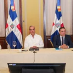 Gobierno dispone mesa permanente con transportistas para mitigar alza de combustibles y evitar aumentos en el pasaje en beneficio de los dominicanos