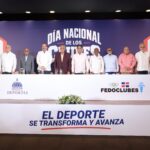 Estudiantes del Centro Educativo San José Obrero presentan a Luis Miguel De Camps proyectos educativos innovadores